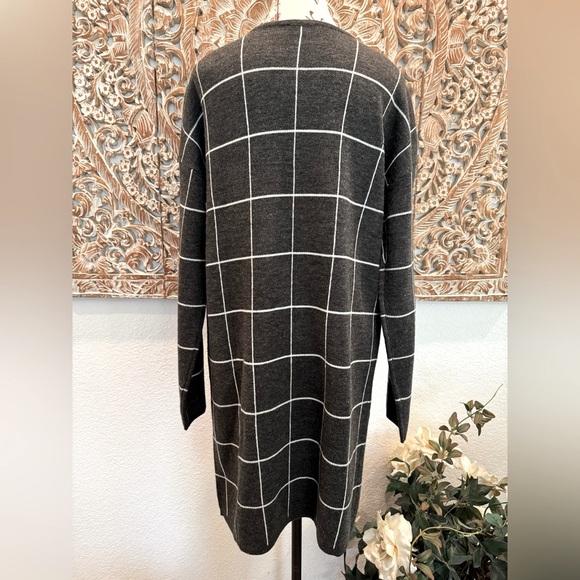 The Limited Gray & White Classy Open Front Long Cardigan w/ Pockets- size S - Picture 2 of 12